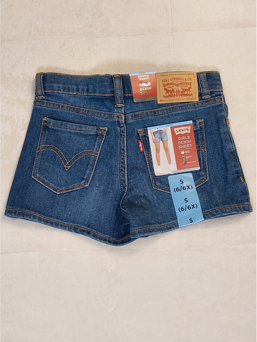 Levi's Girls Denim Girlfriend Shorts Size 6/6X. 0030